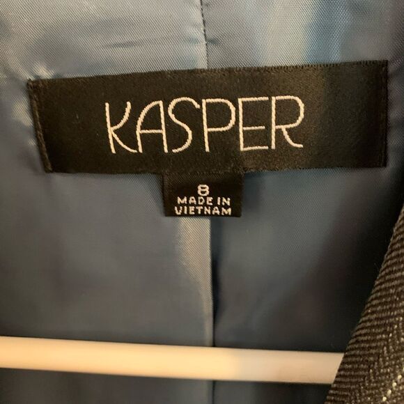 Kasper size 8 medium vintage gray pinstriped blazer suit jacket - Picture 2 of 3